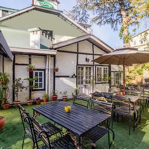 3* Hotel Treebo The Alpine Heritage Residency